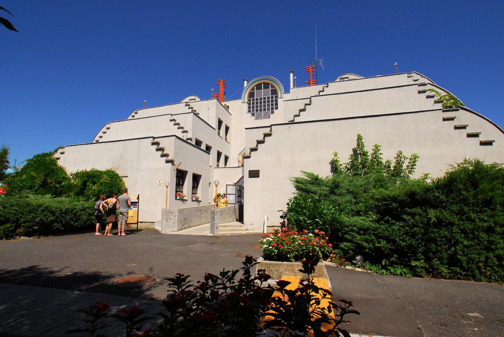 Hőforrás Hotel Gyula Exterior foto